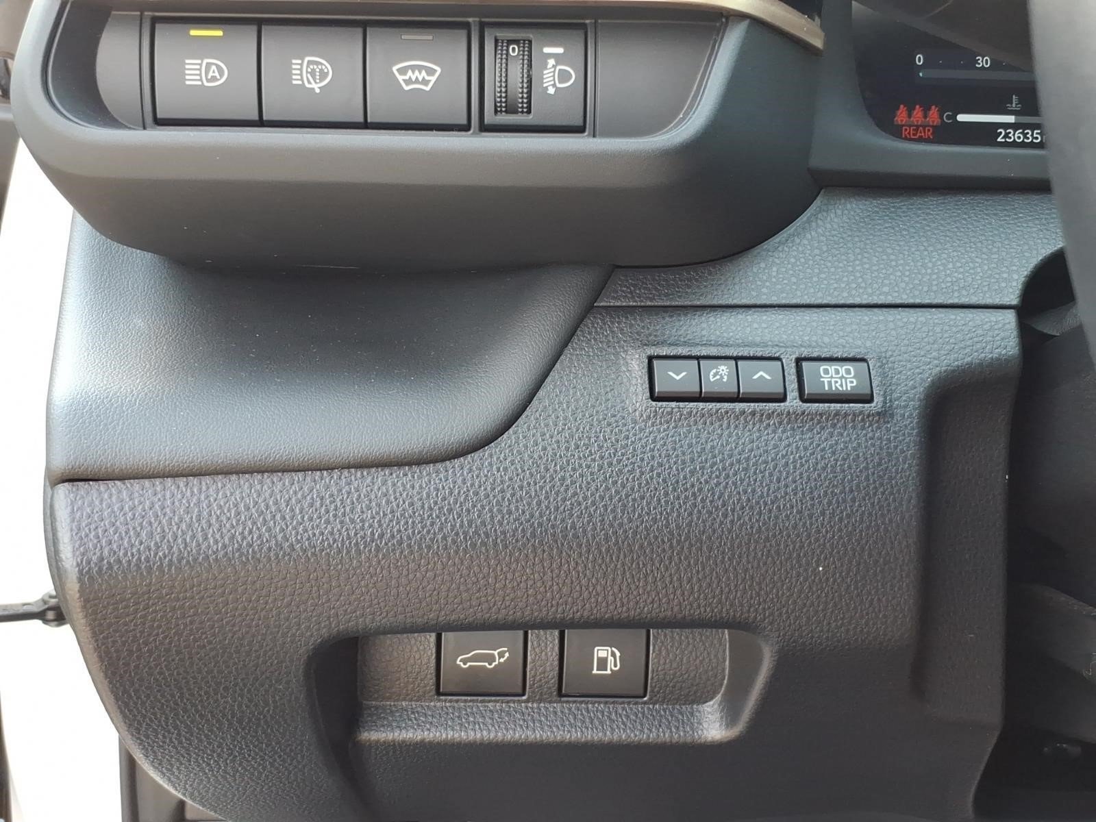 Used 2025 Toyota Crown Signia AWD/4WD image 15