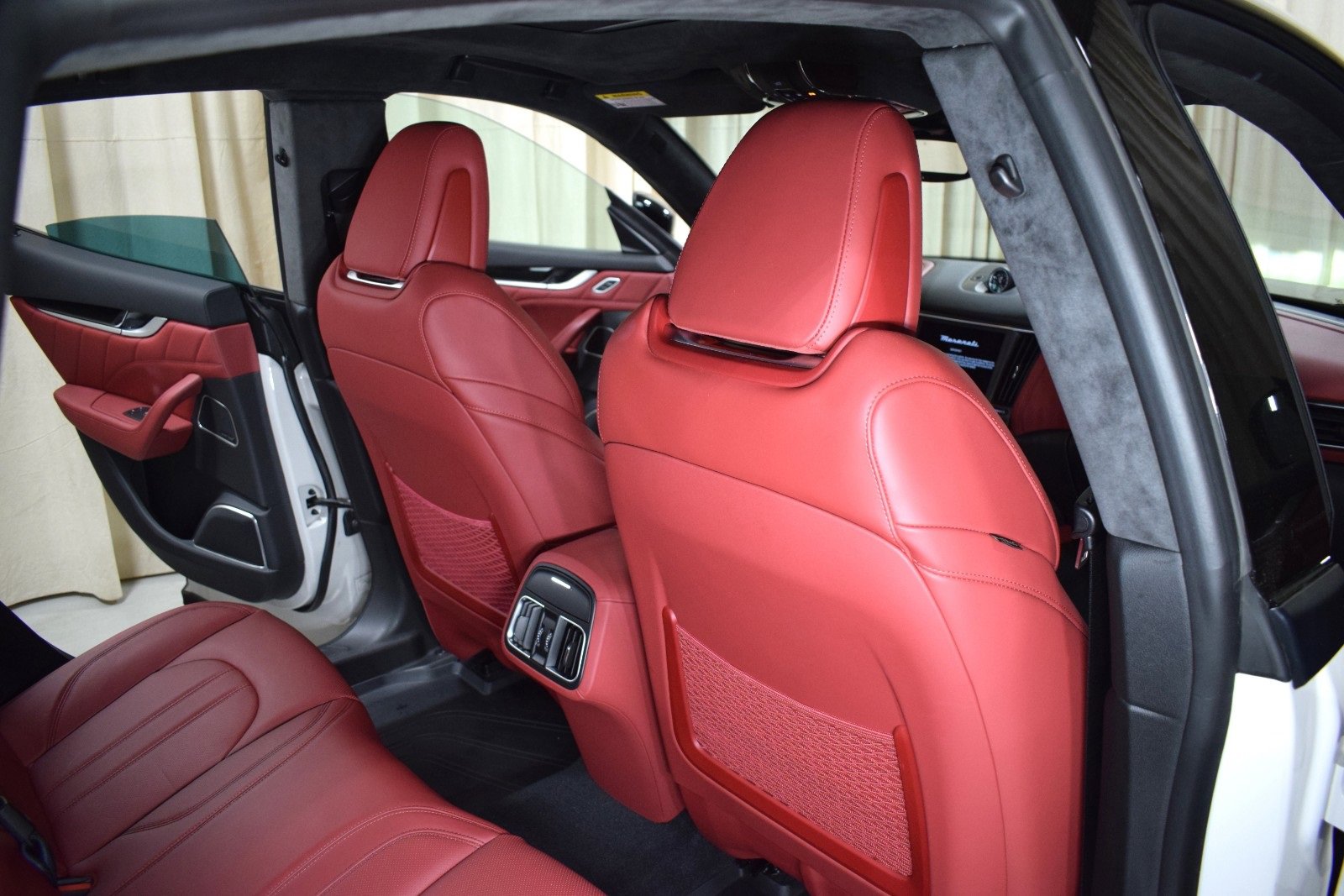 Certified 2022 Maserati Levante Modena image 20