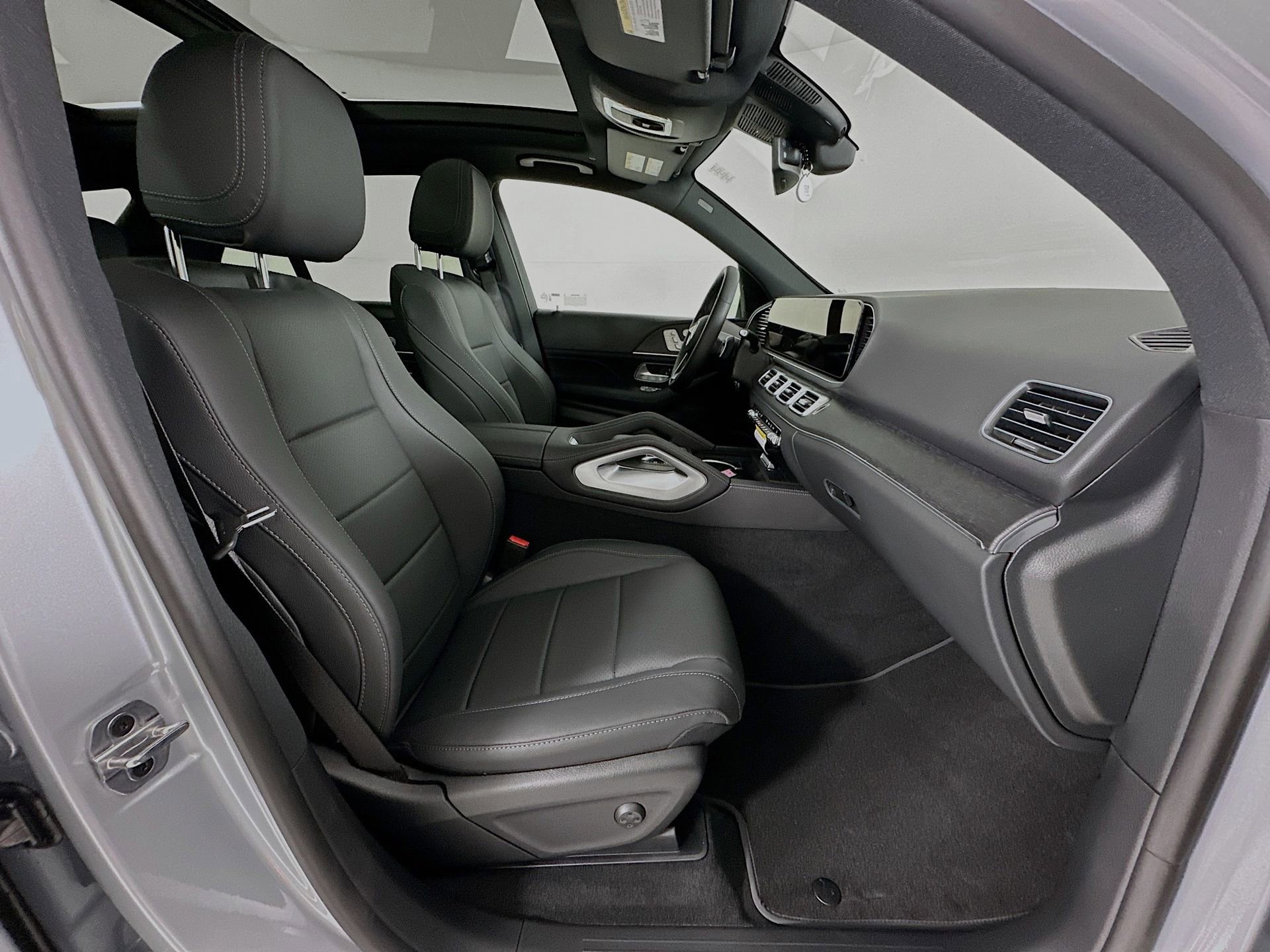 New 2026 Mercedes-Benz GLE 450 4MATIC image 32