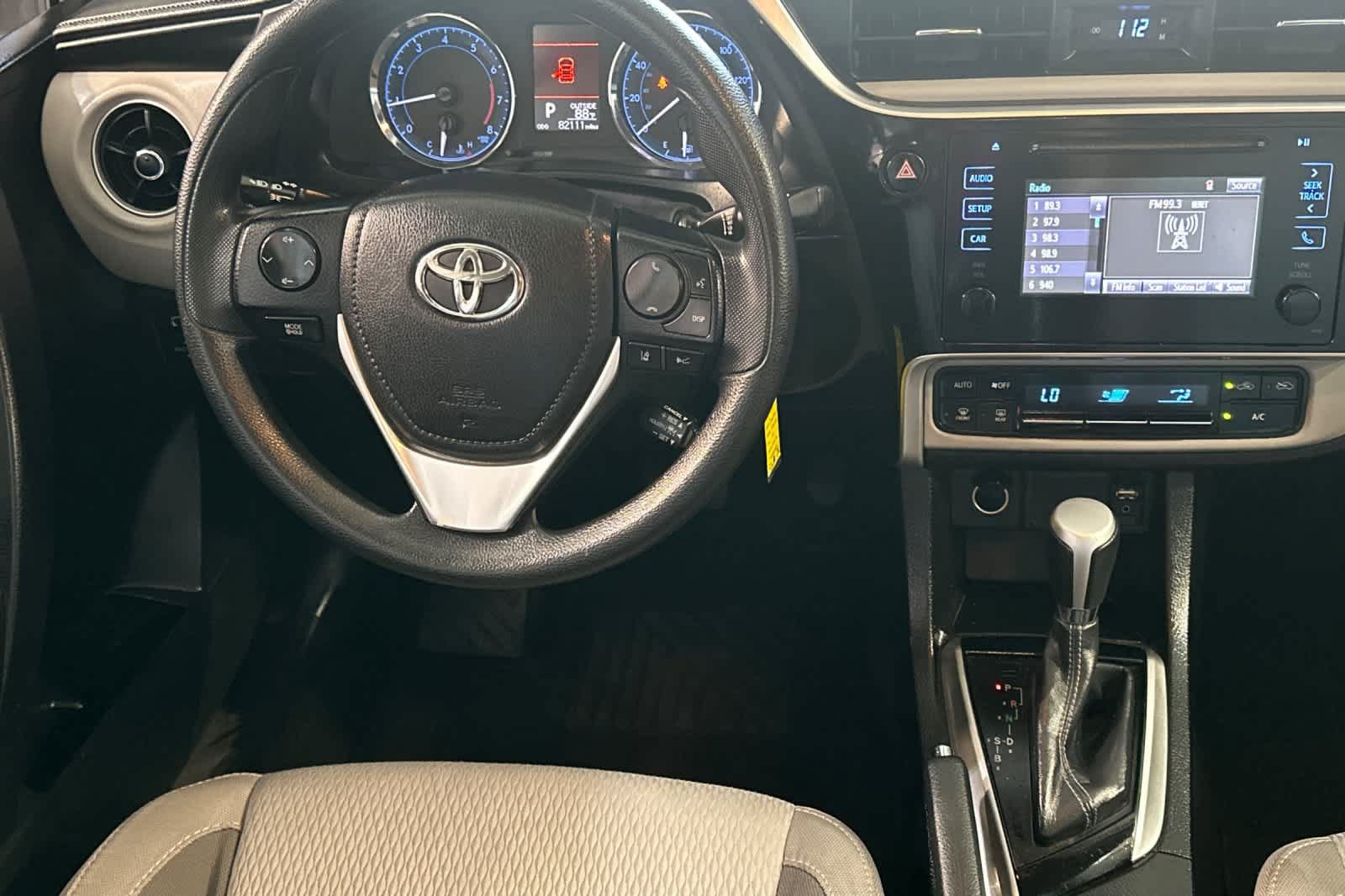 Used 2017 Toyota Corolla LE w/ Carpet Mat Package (TMS) FWD image 15
