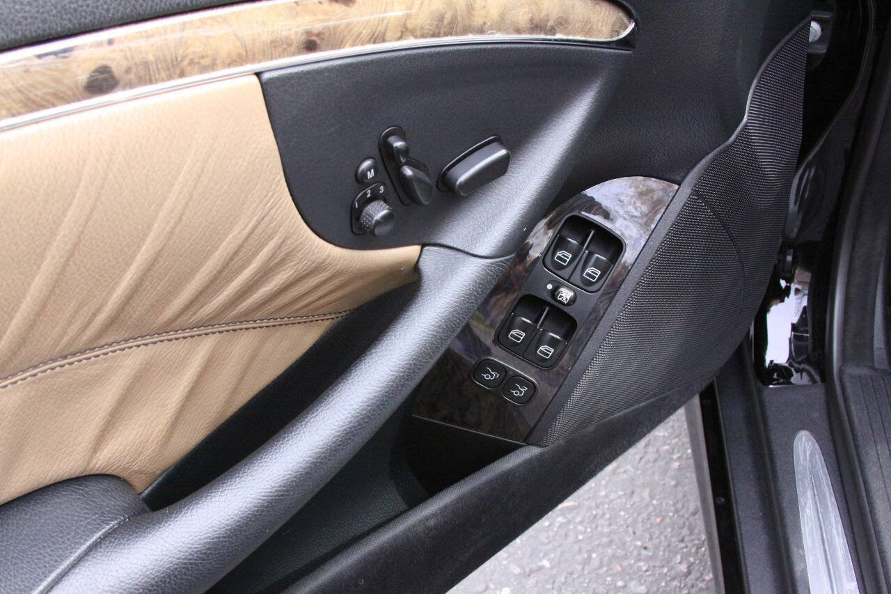 Used 2008 Mercedes-Benz CLK 550 Cabriolet image 20