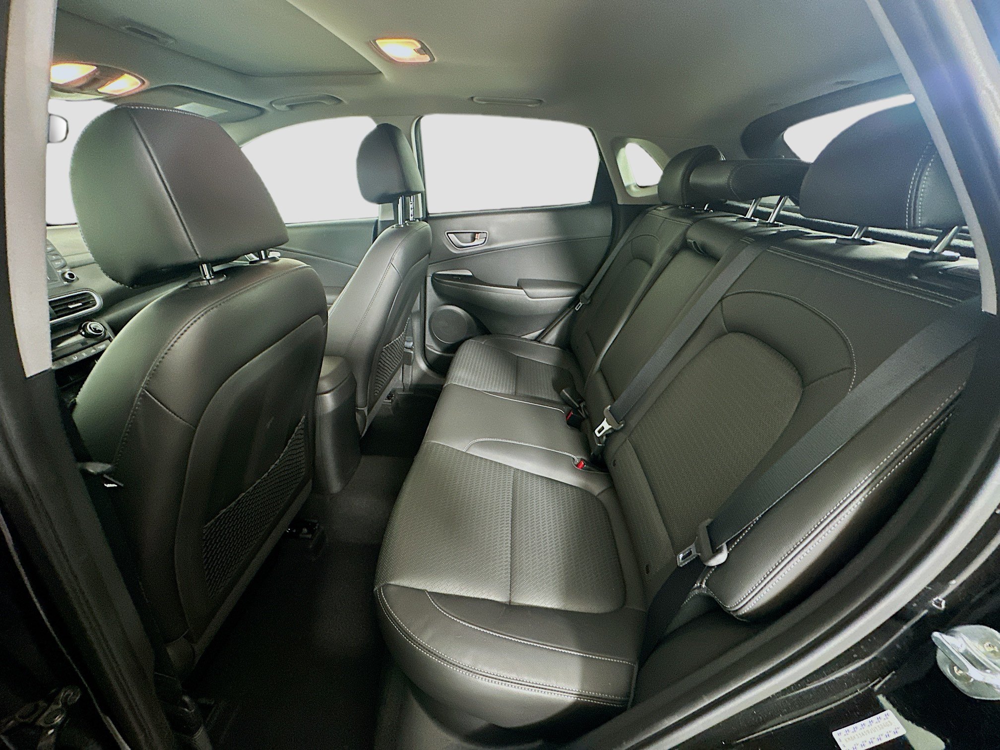 Used 2018 Hyundai Kona Limited FWD image 27