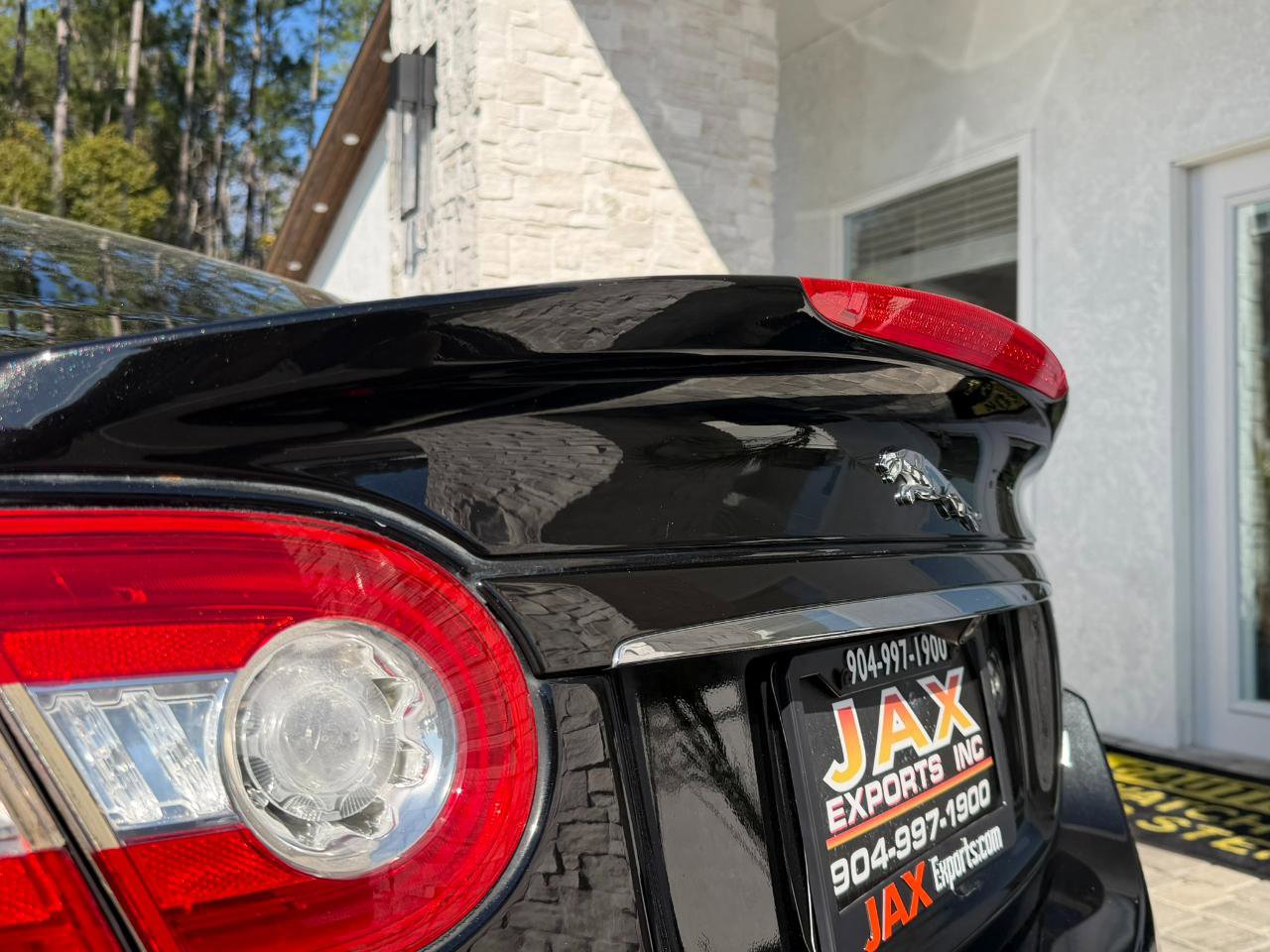 Used 2014 Jaguar XKR R image 17