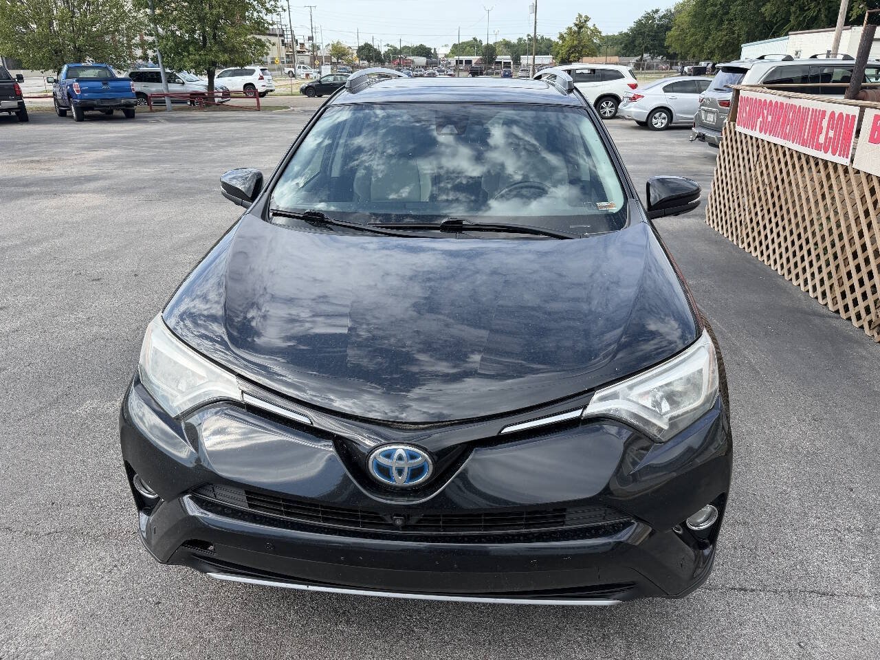 Used 2017 Toyota RAV4 Limited w/ Advanced Technology Package AWD/4WD image 3