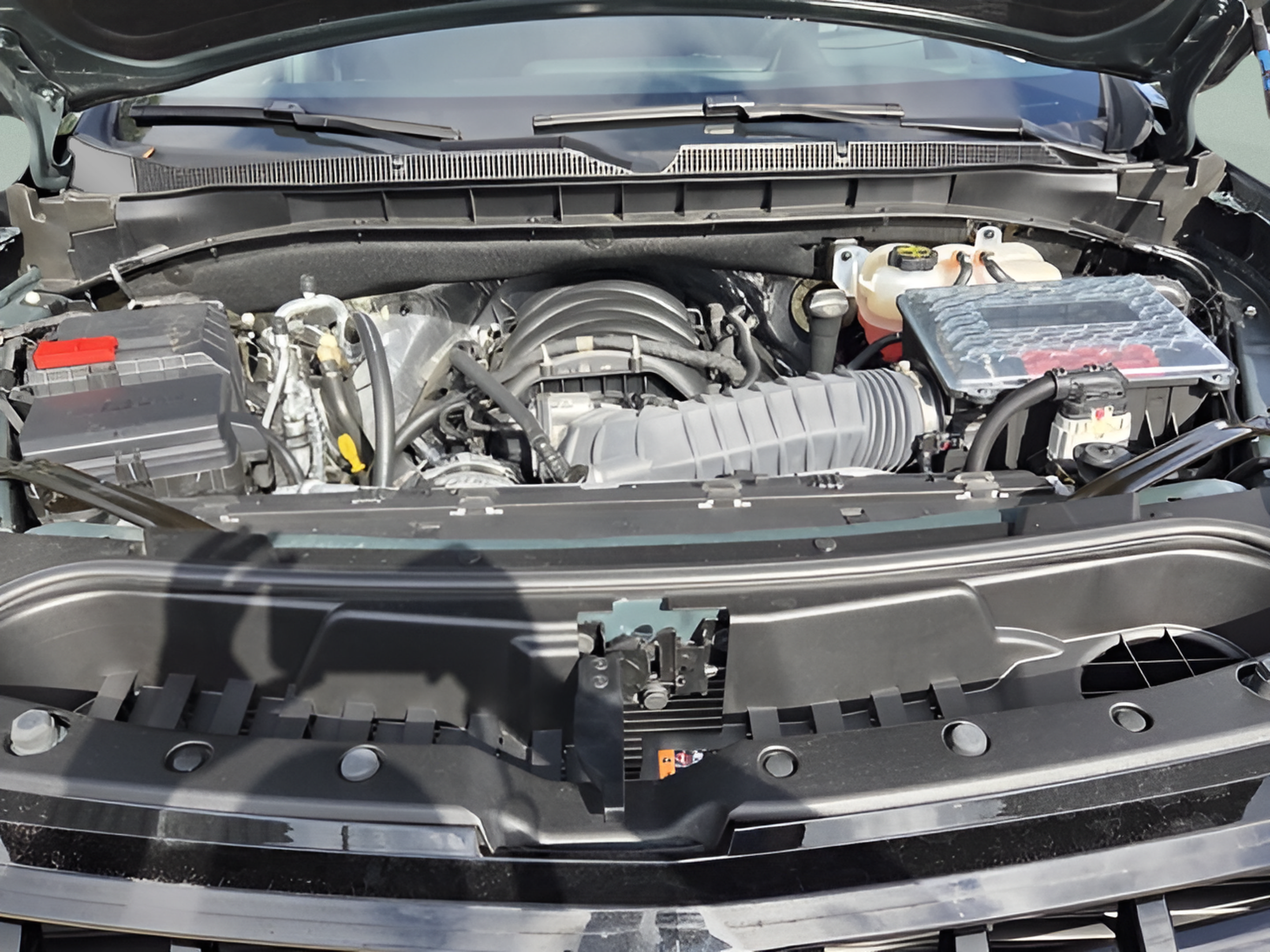 Used 2026 Chevrolet Suburban Z71 AWD/4WD image 17