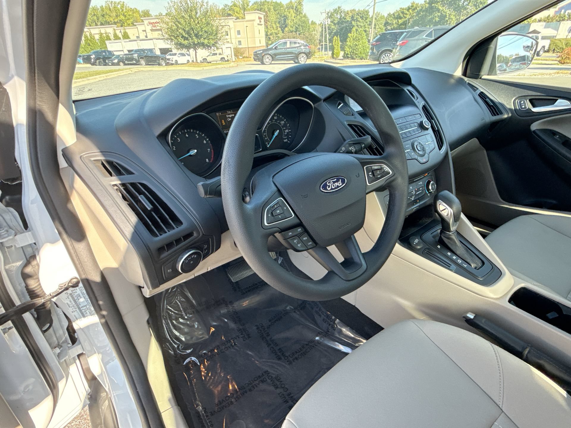Used 2018 Ford Focus SE FWD image 34