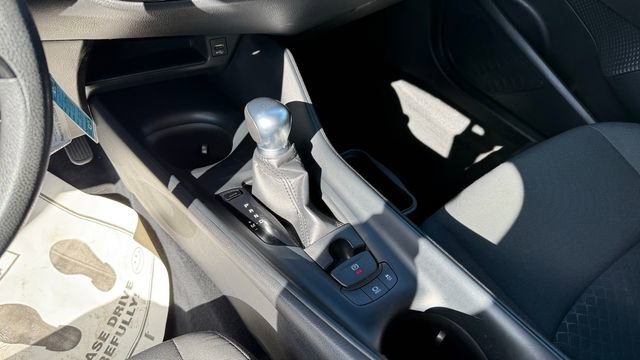 Used 2022 Toyota C-HR XLE image 20