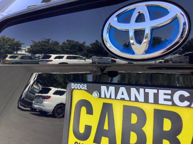 Used 2022 Toyota RAV4 XLE AWD/4WD image 28