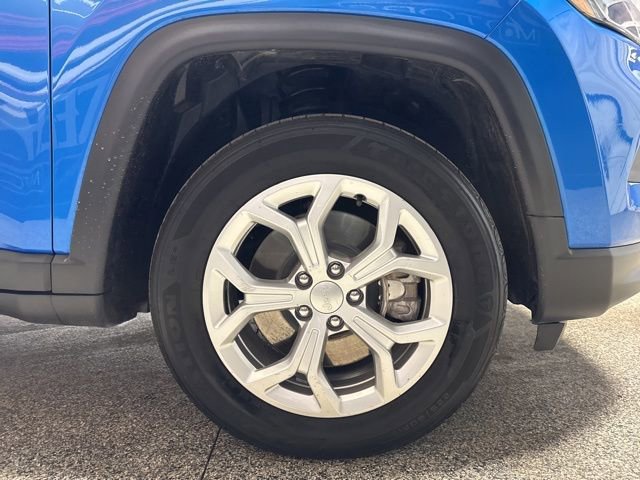 Used 2024 Jeep Compass Sport image 27