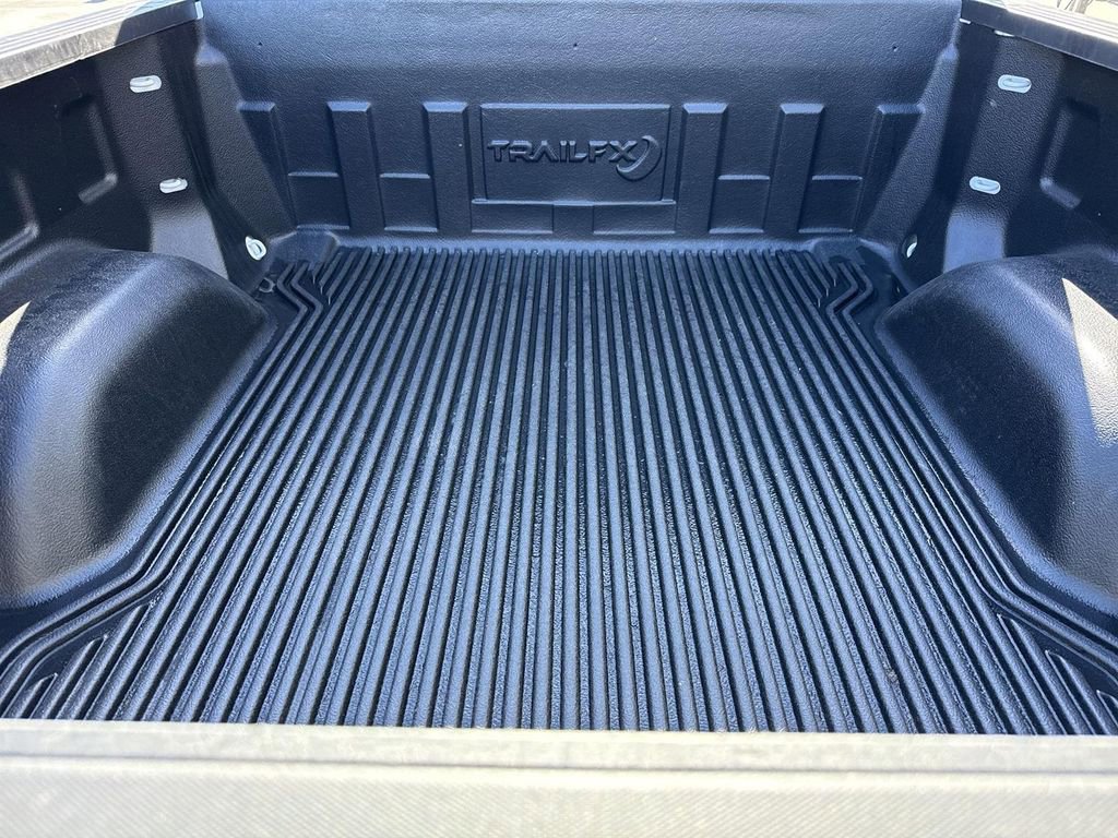 Used 2025 Chevrolet Silverado 1500 LT image 22