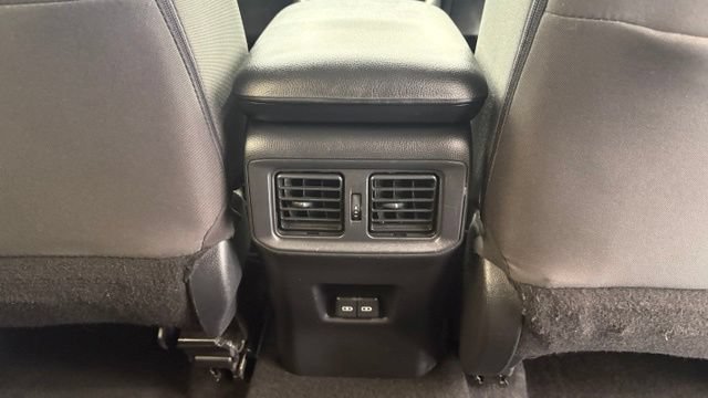 Used 2025 Toyota RAV4 XLE FWD image 28