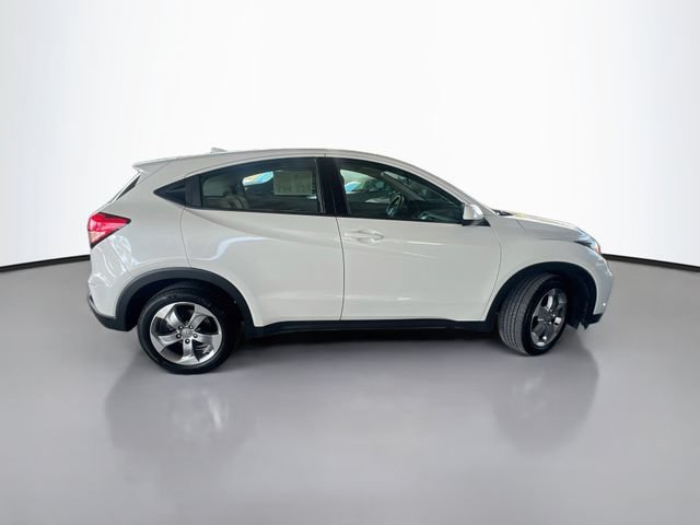 Used 2018 Honda HR-V LX image 9