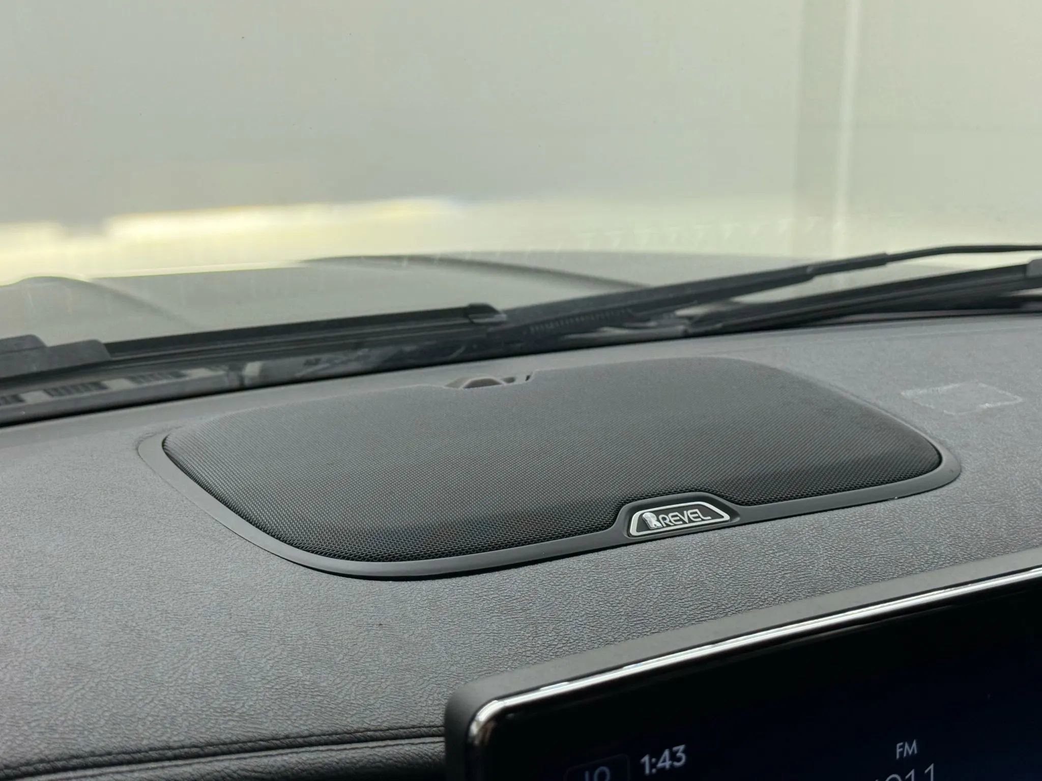 Used 2023 Lincoln Navigator L Standard Sport Utility 4D image 32