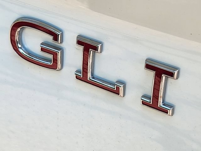 New 2026 Volkswagen Jetta GLI Autobahn FWD image 10