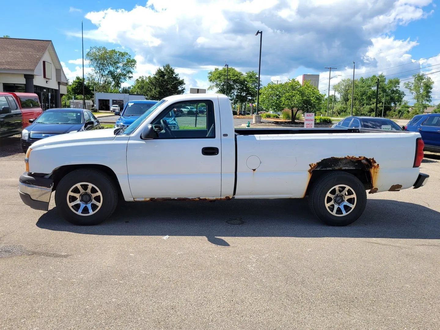 Used 2004 Chevrolet Silverado 1500 W/T RWD image 7