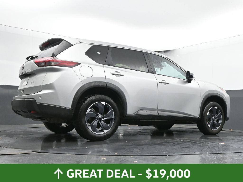 Used 2024 Nissan Rogue SV image 52