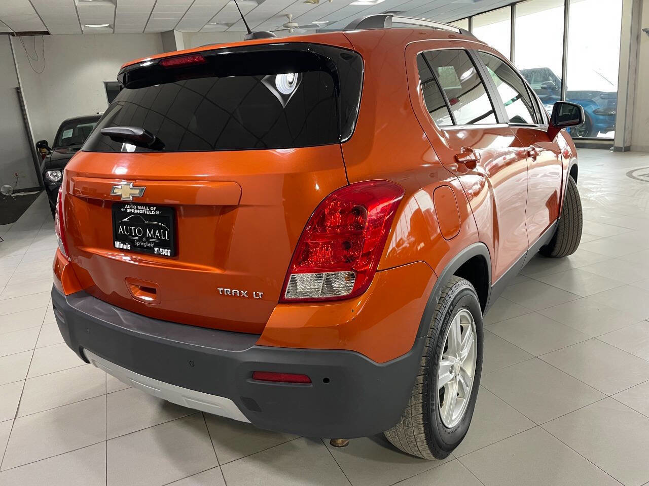 Used 2016 Chevrolet Trax LT w/ LT Sun and Sound Package image 9