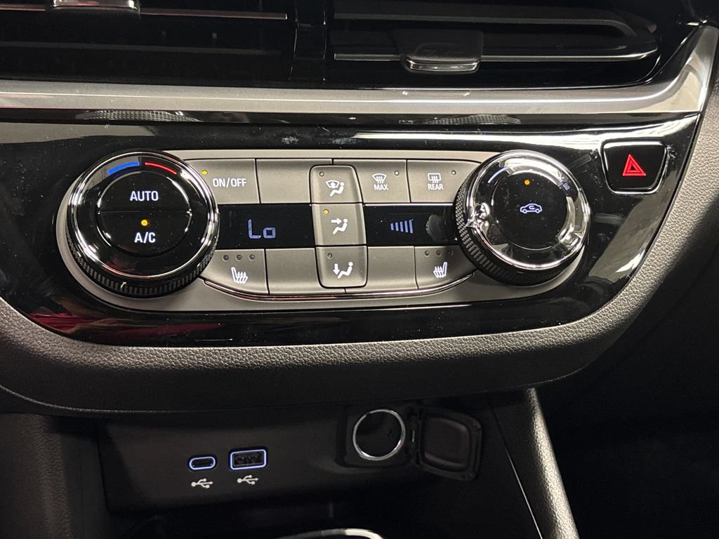 New 2026 Buick Envista Sport Touring w/ Convenience I Package FWD image 35