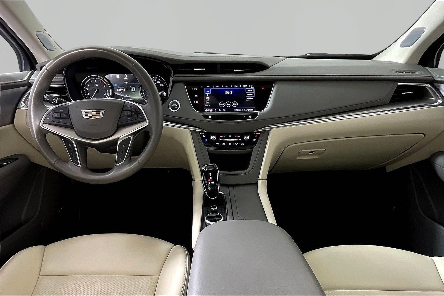 Used 2025 Cadillac XT5 Premium Luxury w/ Technology Package AWD/4WD image 7