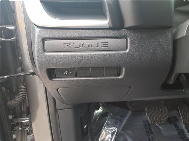 Used 2022 Nissan Rogue S FWD image 20