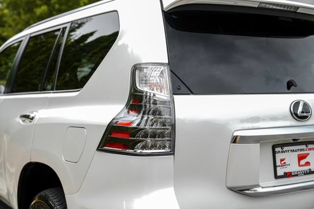 Used 2023 Lexus GX 460 Premium w/ Premium Package AWD/4WD image 15
