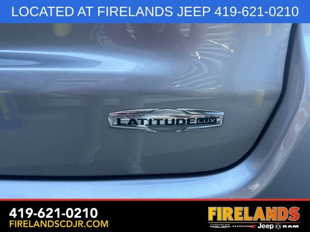 Used 2023 Jeep Compass Latitude image 10