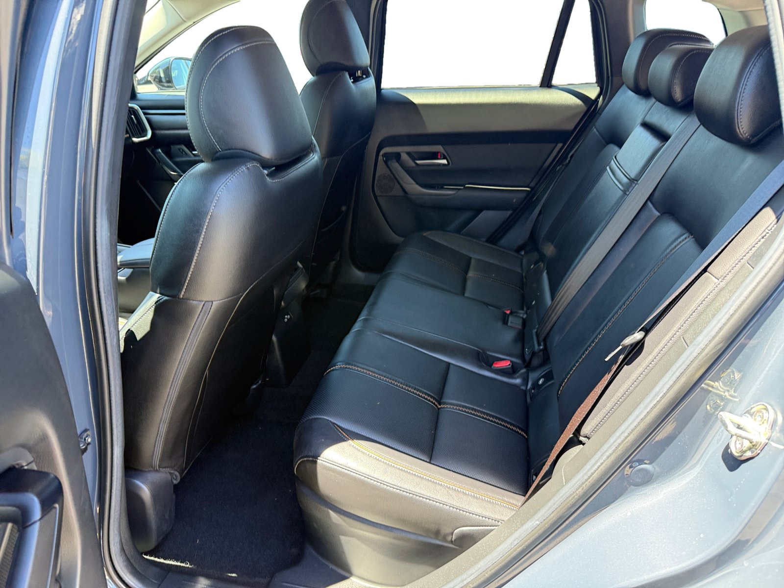 Certified 2025 MAZDA CX-50 AWD 2.5 Hybrid w/ Premium Pkg image 16