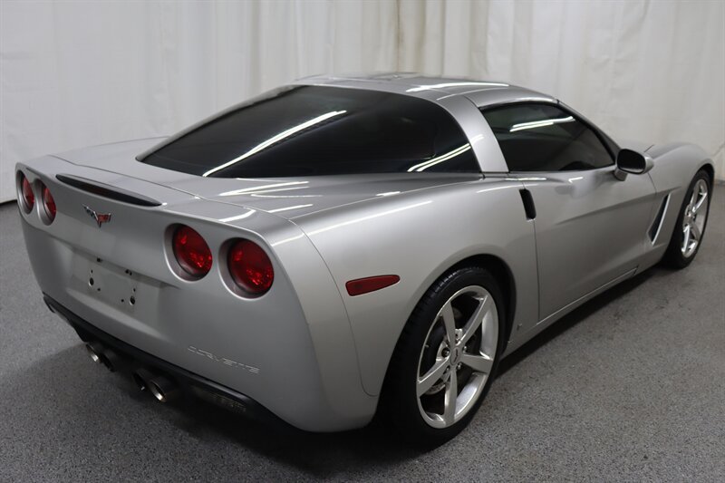 Used 2008 Chevrolet Corvette Coupe w/ Preferred Equipment Group RWD image 6