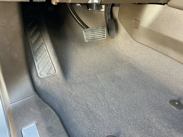 New 2026 GMC Yukon XL Elevation w/ Elevation Premium Package image 13