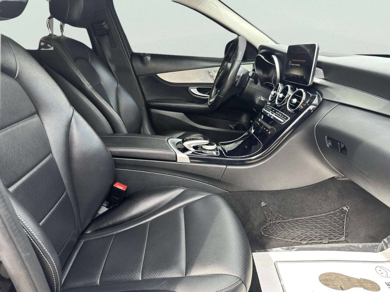 Used 2016 Mercedes-Benz C 300 4MATIC Sedan w/ Multimedia Package image 22