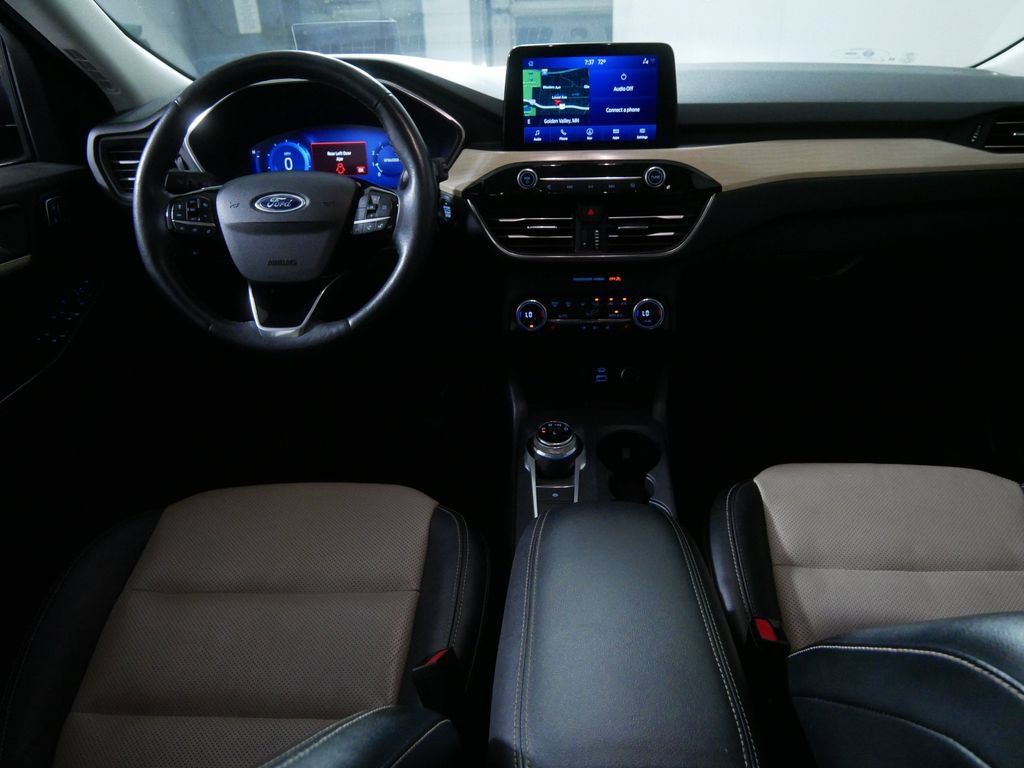 Used 2021 Ford Escape Titanium w/ Titanium Elite Package AWD/4WD image 21