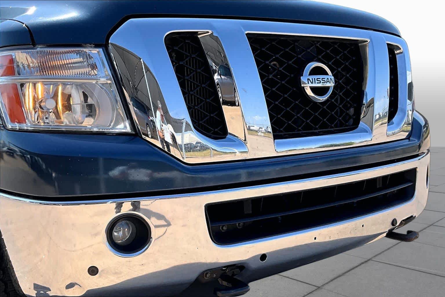 Used 2016 Nissan NV 3500 SL RWD image 27