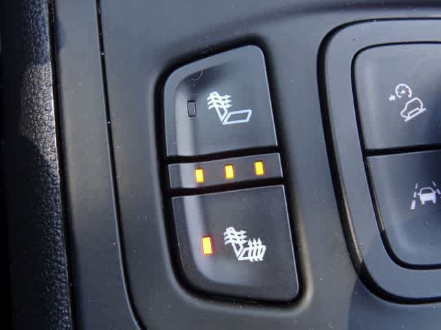 Used 2024 GMC Terrain SLT AWD/4WD image 36