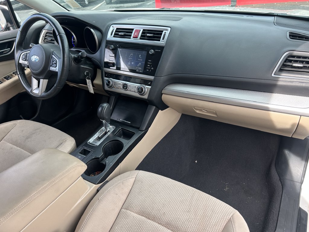 Used 2017 Subaru Outback 2.5i Premium AWD/4WD image 34