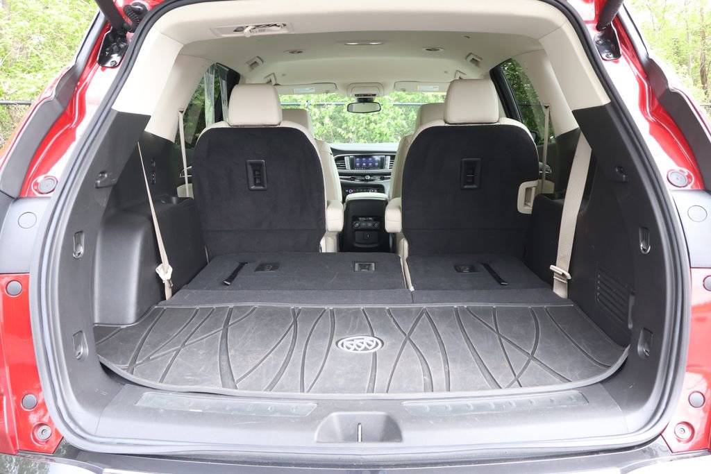 Used 2024 Buick Enclave Essence FWD image 48
