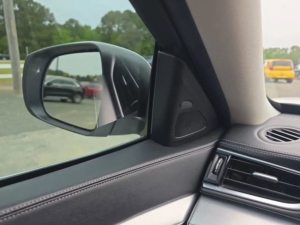 Used 2019 INFINITI QX50 Luxe FWD image 25