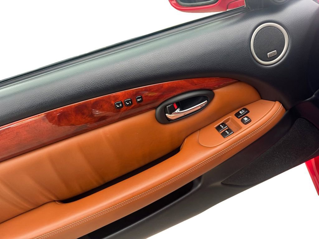 Used 2005 Lexus SC 430 Convertible RWD image 17