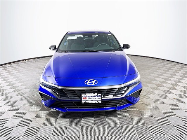 New 2025 Hyundai Elantra SEL image 11