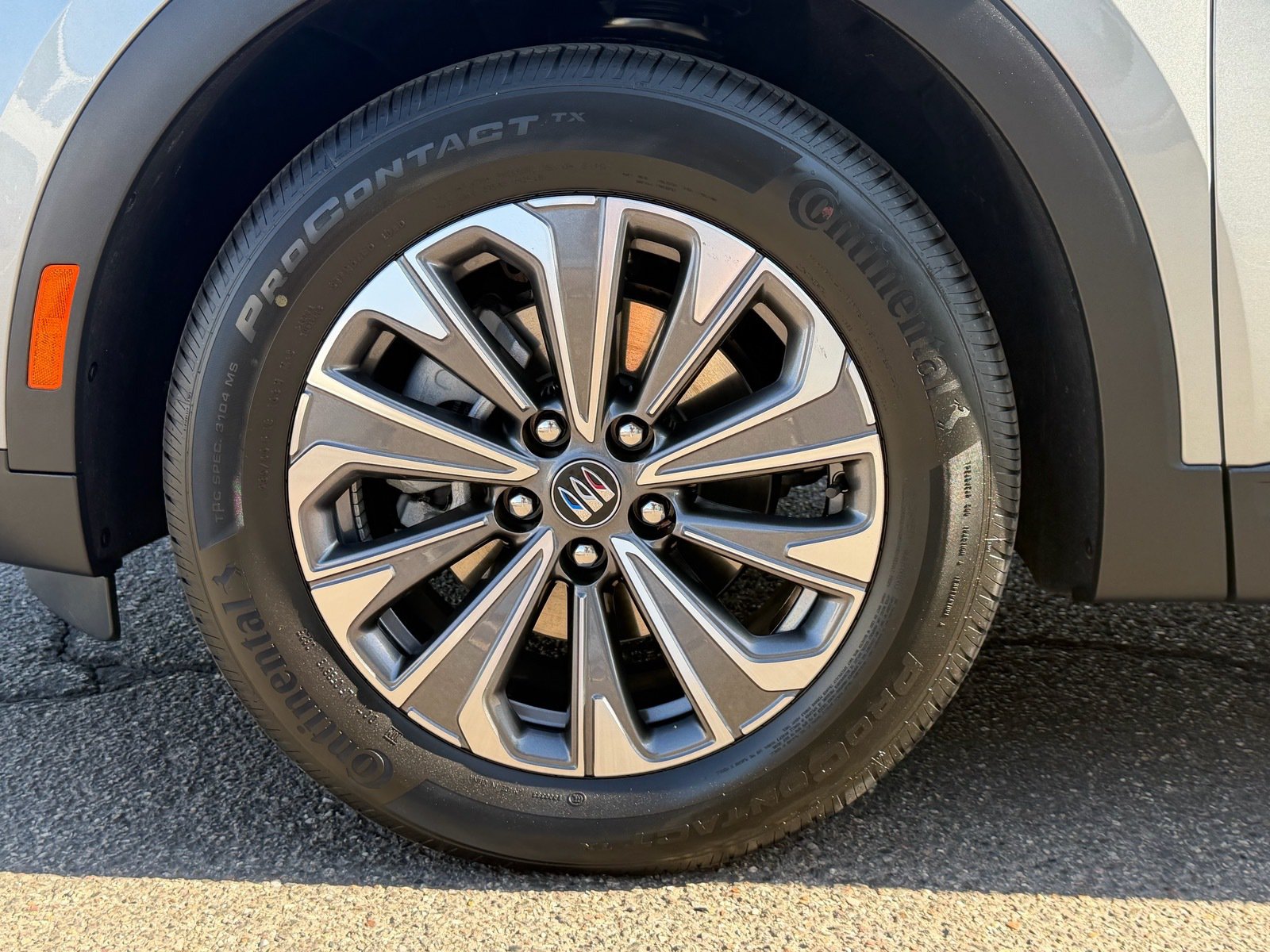Used 2025 Buick Envision Preferred AWD/4WD image 9