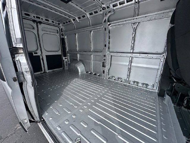New 2024 RAM ProMaster 2500 w/ Safety Group FWD image 17