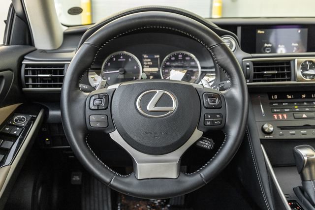 Used 2019 Lexus IS 300 image 8
