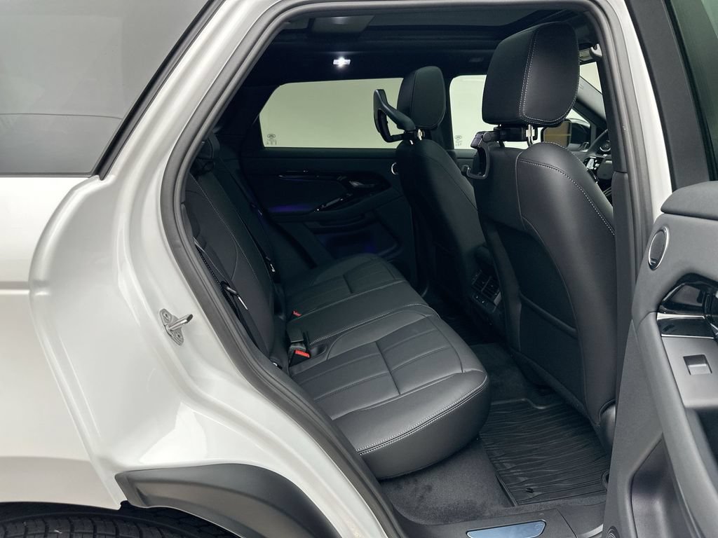 New 2026 Land Rover Range Rover Evoque Hoxton AWD/4WD image 7