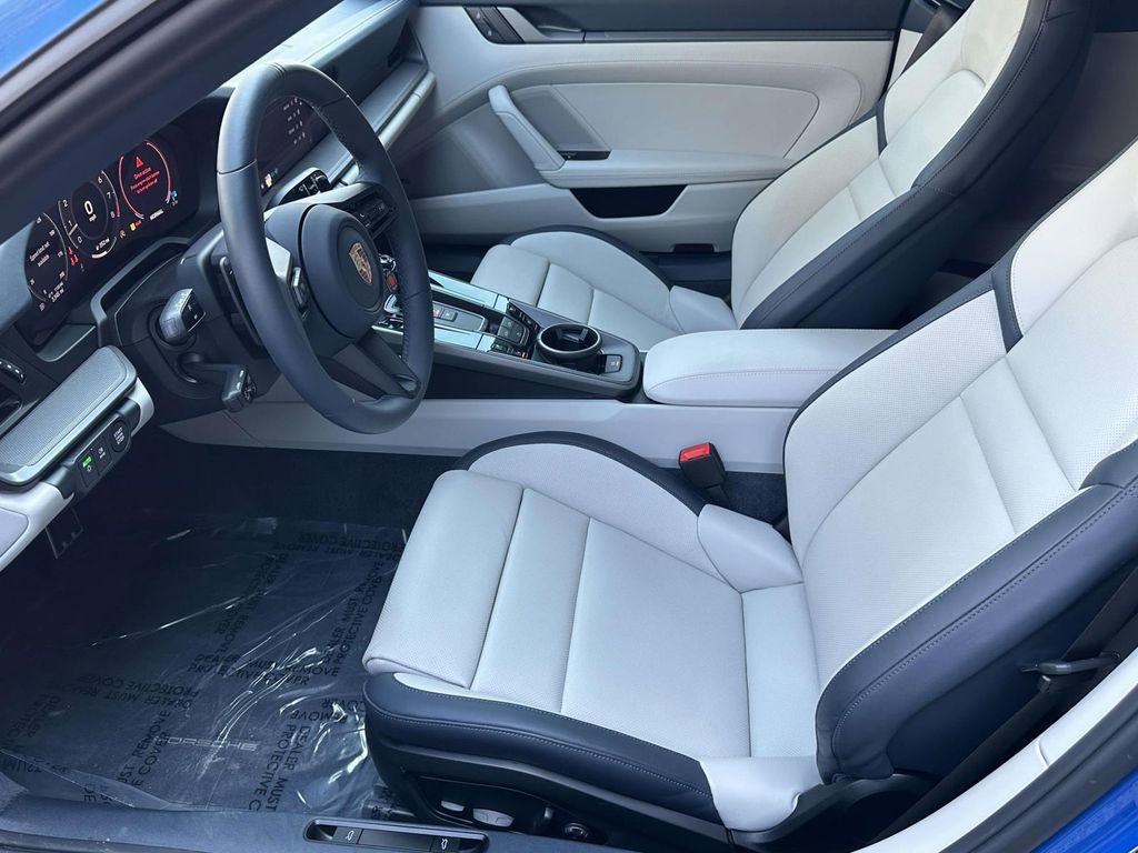 Used 2026 Porsche 911 Carrera image 17