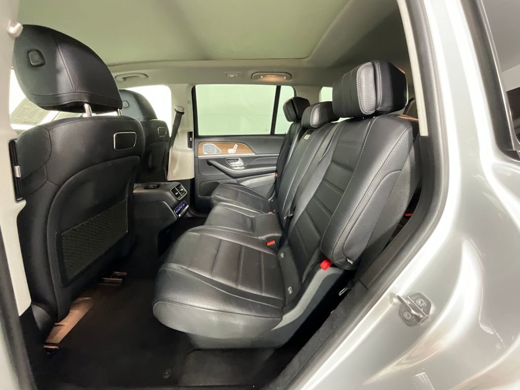 Used 2020 Mercedes-Benz GLS 450 4MATIC image 27