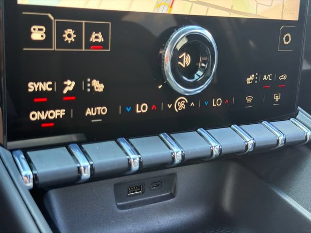 New 2027 GMC Terrain Elevation w/ Elevation Premium Package FWD image 27