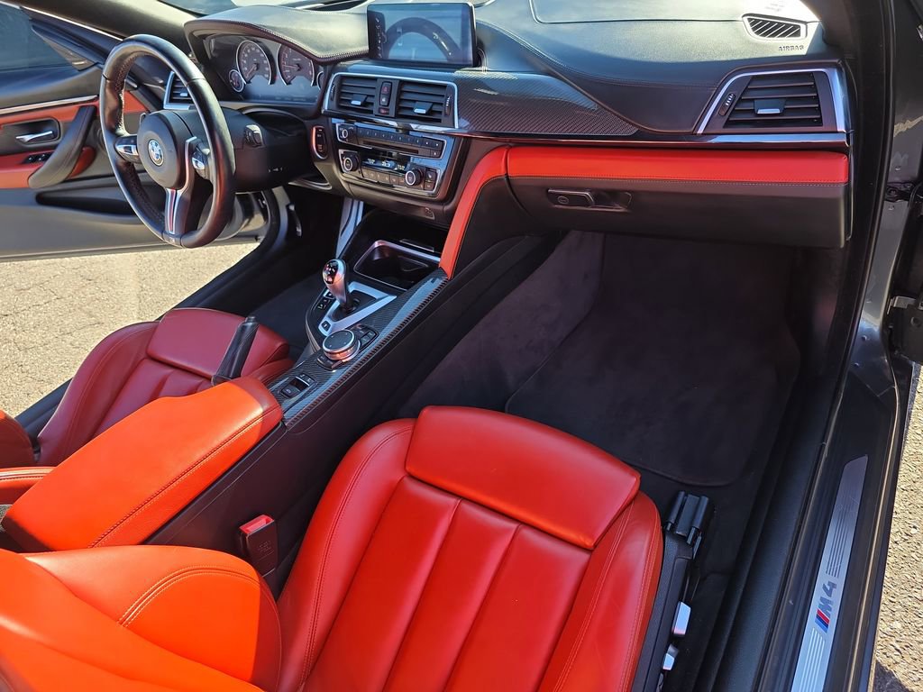 Used 2017 BMW M4 Convertible image 13