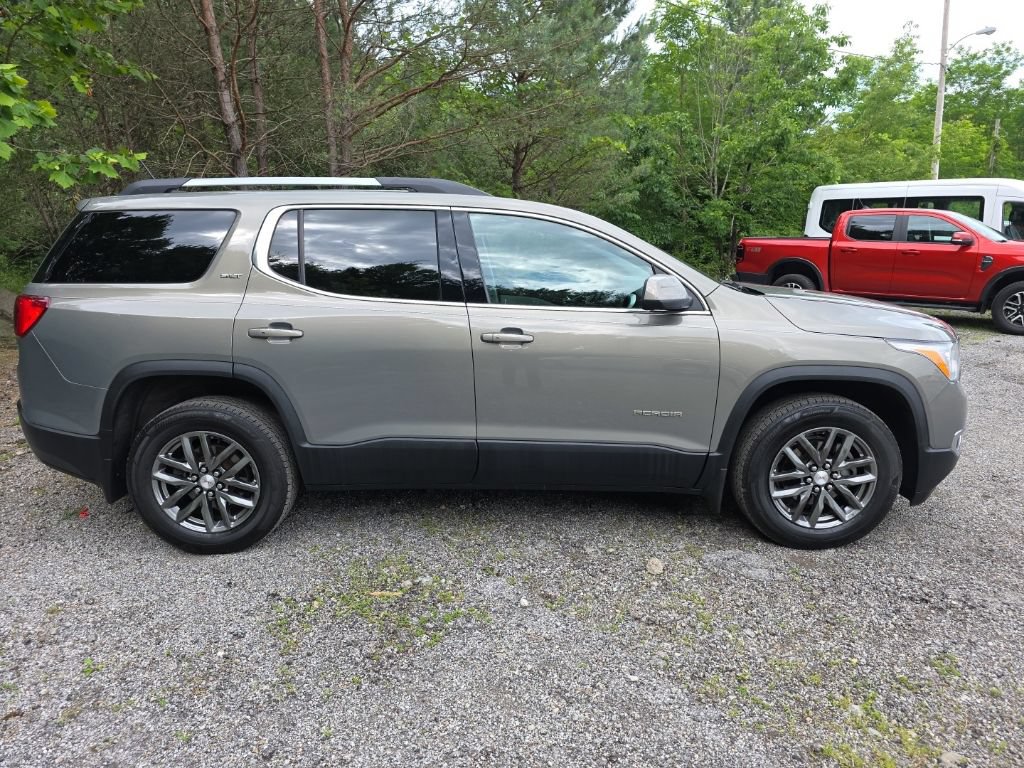 Used 2019 GMC Acadia SLT AWD/4WD image 2