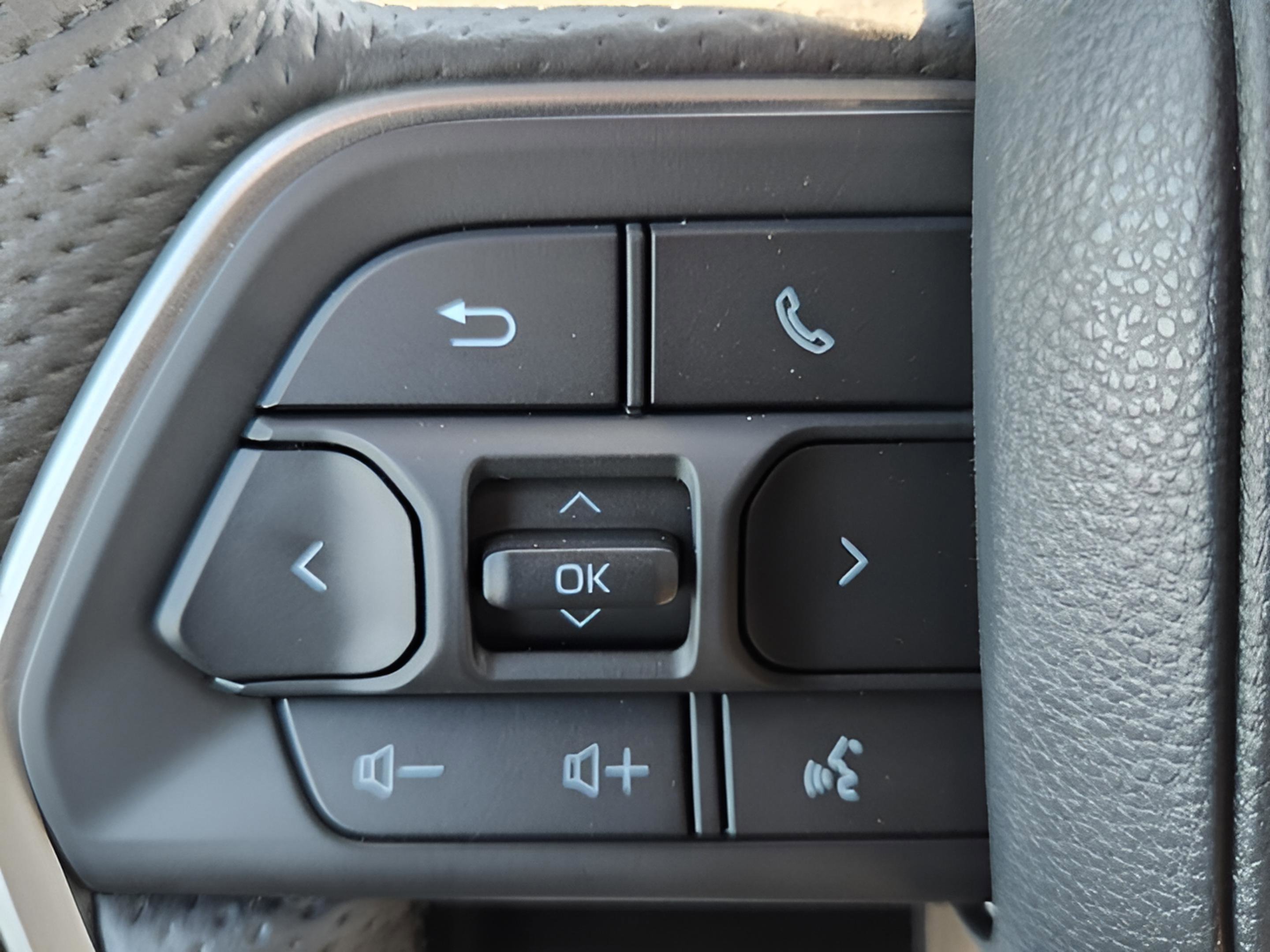 New 2025 Toyota Tundra SR5 image 18