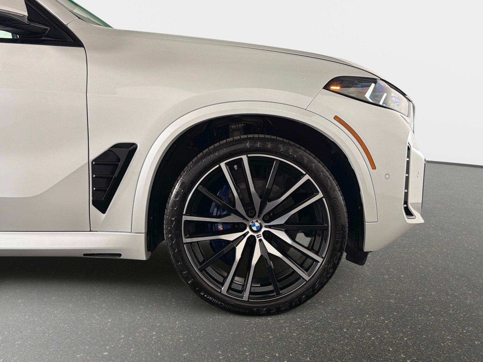 Used 2024 BMW X5 xDrive40i AWD/4WD image 19