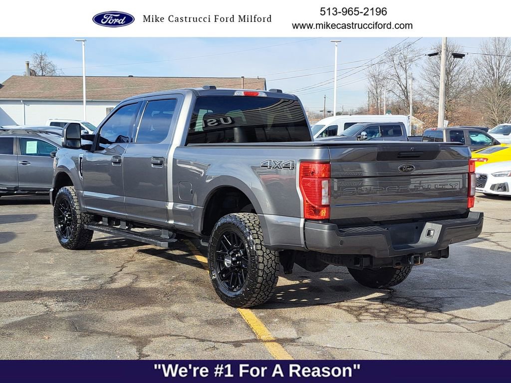 Used 2022 Ford F250 XLT w/ Black Appearance Package image 3